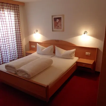 Guest house Sonnalm Sankt Leonhard im Pitztal